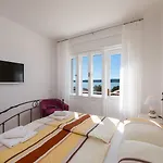 Einzigartiges Nur 100 Meter Zum Sandstrand Mit Grosser Dachterrasse, Meerblick, Waschmaschine * 크리크베니카