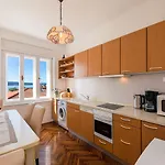 Einzigartiges Nur 100 Meter Zum Sandstrand Mit Grosser Dachterrasse, Meerblick, Waschmaschine 아파트 크리크베니카