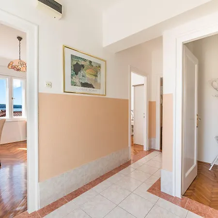 Einzigartiges Nur 100 Meter Zum Sandstrand Mit Grosser Dachterrasse, Meerblick, Waschmaschine Apartman