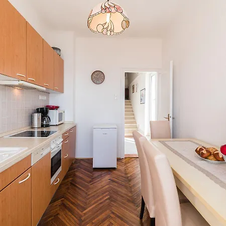 Apartman Einzigartiges Nur 100 Meter Zum Sandstrand Mit Grosser Dachterrasse, Meerblick, Waschmaschine *