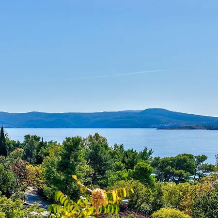 Apartman Einzigartiges Nur 100 Meter Zum Sandstrand Mit Grosser Dachterrasse, Meerblick, Waschmaschine Crikvenica